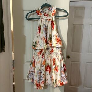 White and multicolor dress in good condition only work twice #floraldress #dress
